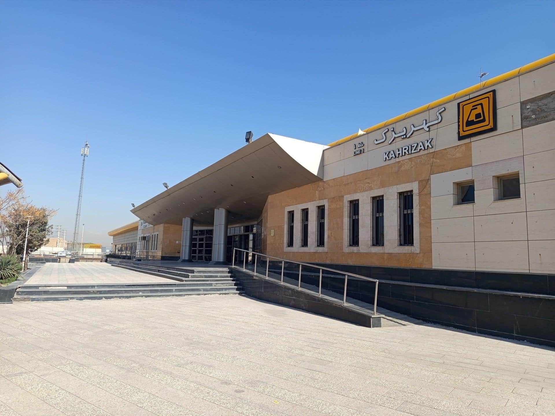 بازگشایی ورودی خیابان مترو کهریزک به کوی بهار